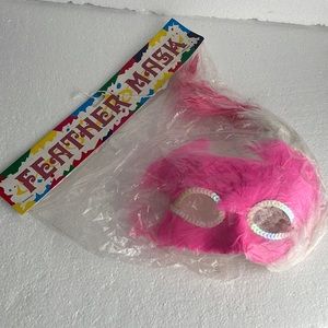 Feather sequin mask Halloween Mardi Gras theater costume pink embellished vtg
